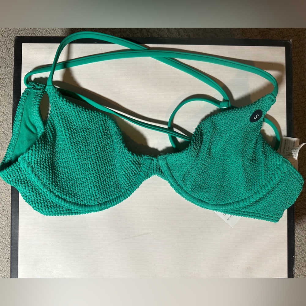 Hollister Underwire Bikini Top, Green, Size small